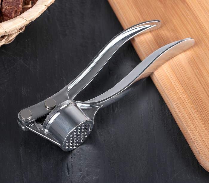 Пресс д/чеснока “Эрнест” 3831073